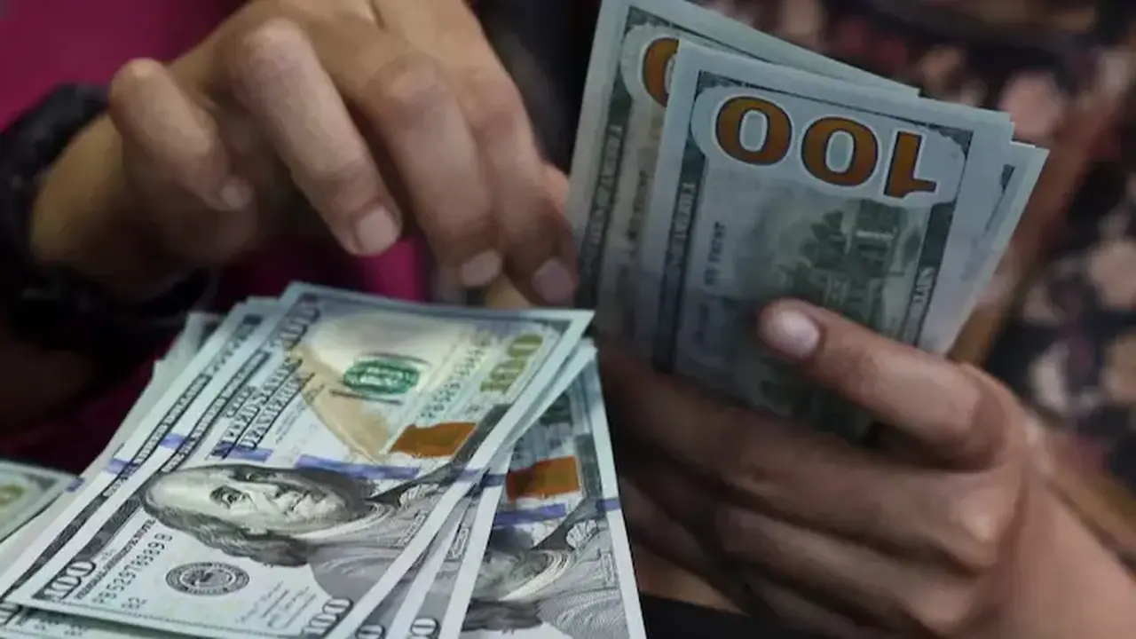 سعر صرف الدولار مقابل الدينار العراقي يتأثر بعيد الأضحى اليوم السبت